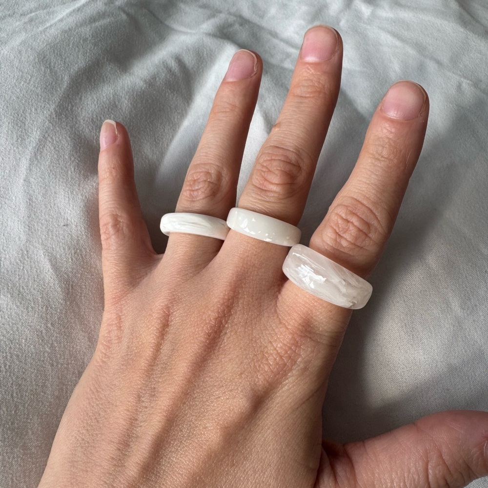 White Band Ring Set